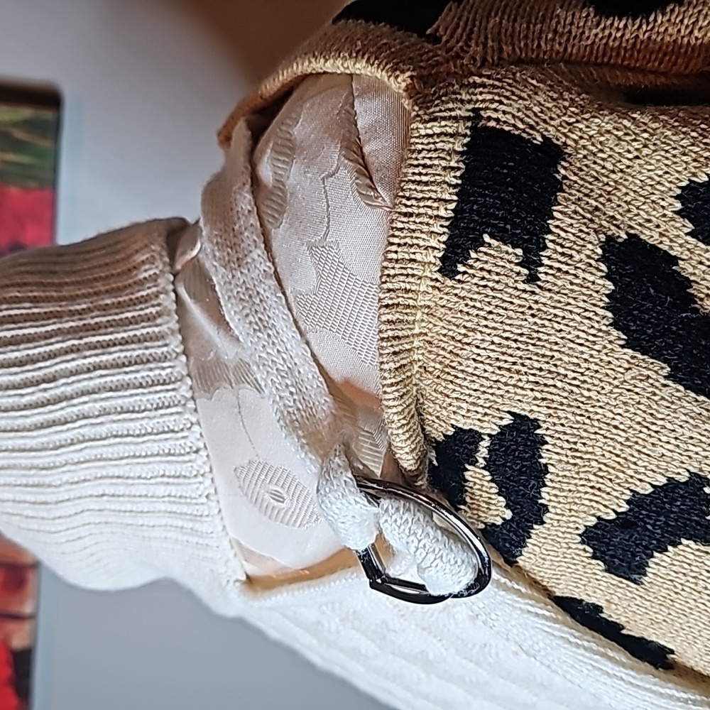 Cold Shoulder Sweater - Picture 6 of 8